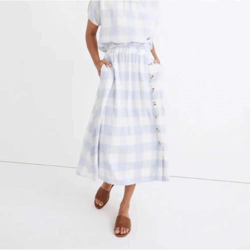 Madewell Linen-Blend Side-Button Midi Skirt in Gingham Check - Picture 12 of 12